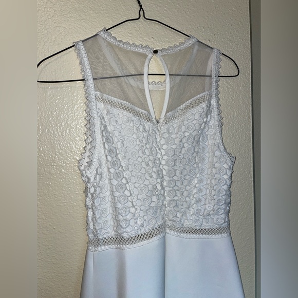 Francesca’s White Dress - only worn once - Picture 7 of 12